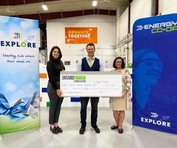 [R-L] Kaitlyn Nevill, Senior Communications Advisor at OPG, presents NII Explore’s Phillip Craig, President, STEM Education, and Sarah Spragg, Program Design & Specialist, with a cheque for $5,000 to support skilled trades workforce development through the NII Explore Energy Co-op. Photo from NII