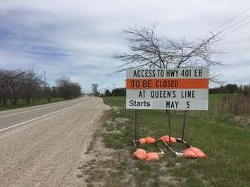 401 sign at Queen's Line.  (Photo by Matt Weverink)