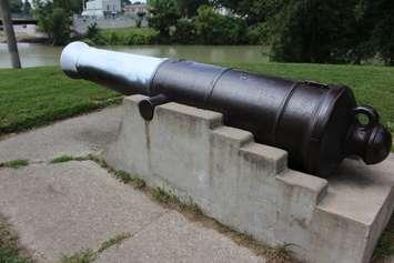 A replica cannon in Tecumseh Park was painted by vandals on Monday. Photo by Michael Hugall)