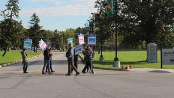 Faculty members on strike at St. Clair College, October 16, 2017. (Photo by Maureen Revait) 