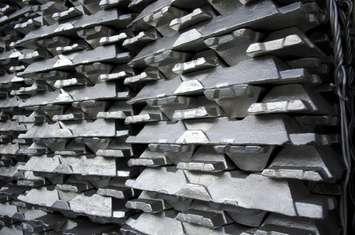 Raw aluminum ingots. © Can Stock Photo / razvanmatei
