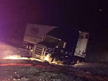 Transport truck crash on Hwy.401 near Victoria Rd. March 1, 2018. (Photo courtesy of Chatham-Kent OPP).