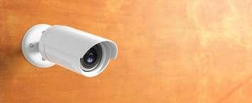 Security surveillance camera (© Can Stock Photo / rawf8)