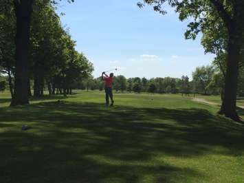 Junior and collegiate golfers play for a shot at getting on to the Jamieson Junior Golf Tour at a qualifying tournament on May 25, 2014. (Photo by Ricardo Veneza)